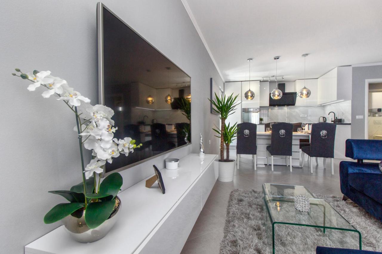 Silver Lux Suite - New Zaboric Luaran gambar