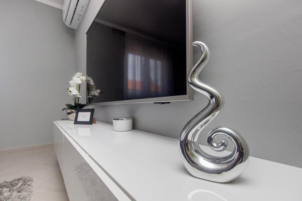Silver Lux Suite - New Zaboric Luaran gambar